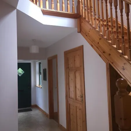 Rose Holiday House Near Sea & Croagh Patrick, Sleeps 8 *