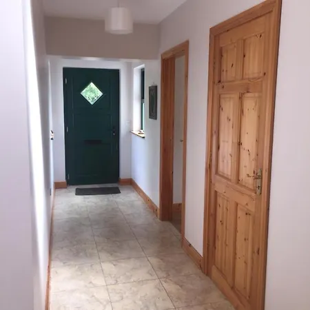 Rose Holiday House Near Sea & Croagh Patrick, Sleeps 8 Holiday home