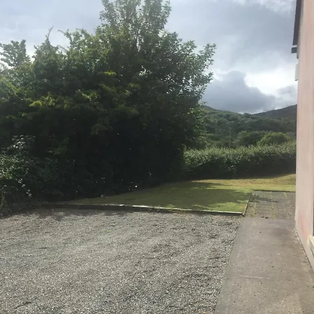Rose Holiday House Near Sea & Croagh Patrick, Sleeps 8 *